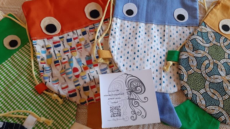 Quatre sac poissons fait main avec un bon cadeau pour les enfants